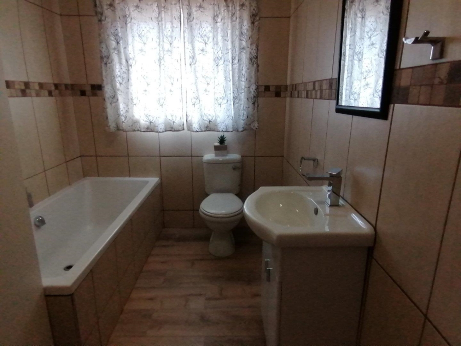 4 Bedroom Property for Sale in Olyfvenhoudtsdrift Northern Cape